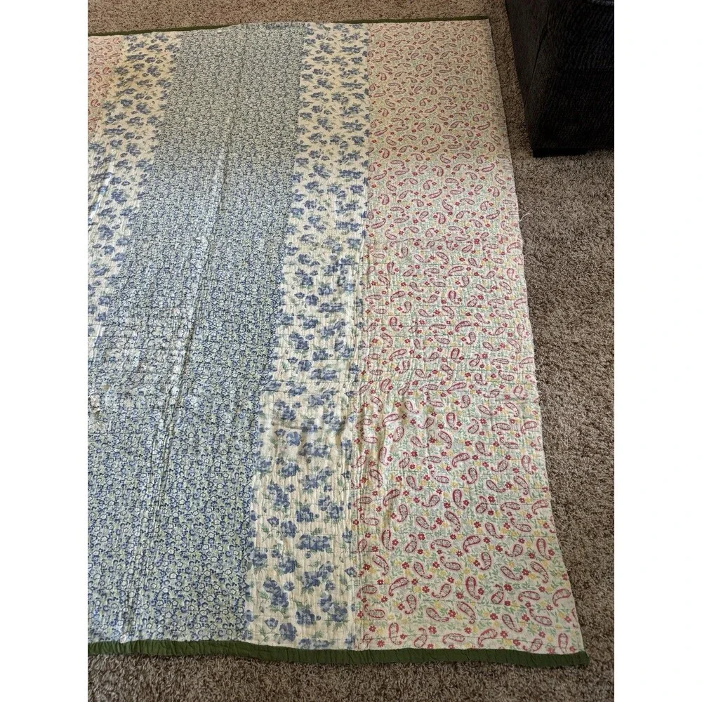 Vtg Hand Quilted Calico Quilt Paisley Floral Strip Patchwork Cottagecore 67x74